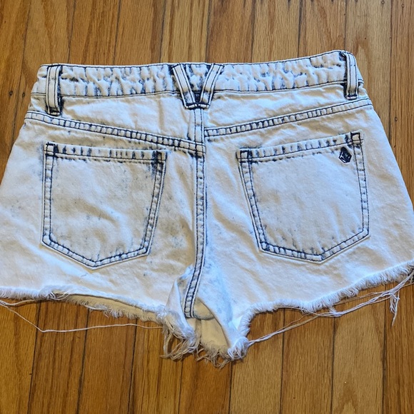 Volcom Jean shorts - Picture 3 of 5